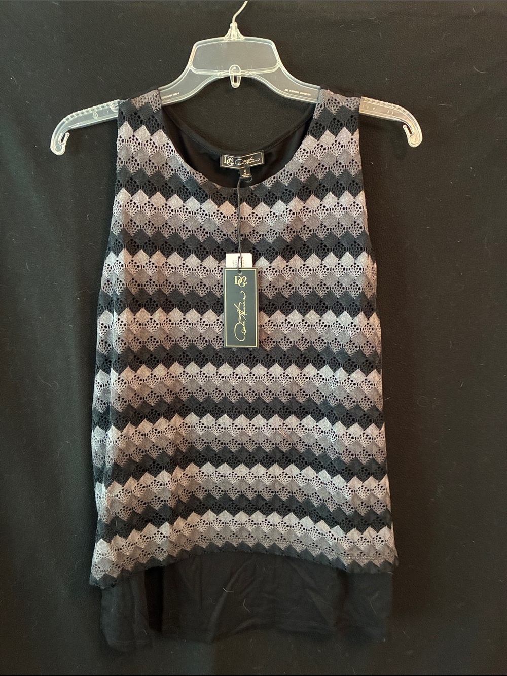 DG2 by Diane Gilman Black & Gray Lace Overlay Sleeveless Camisole